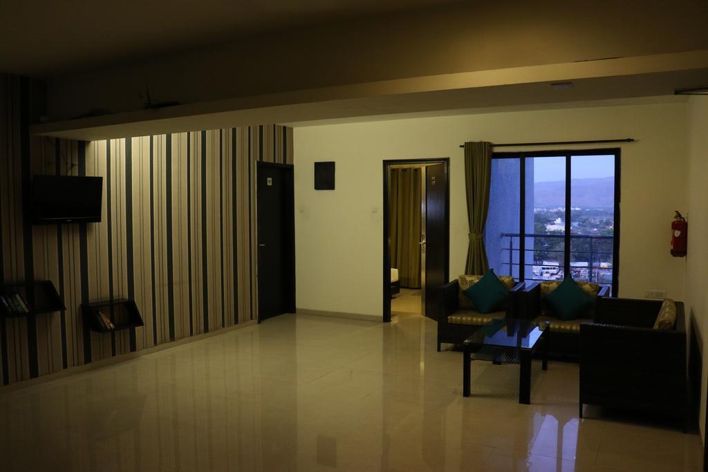 Pallavi A'Vida Navi Mumbai Luaran gambar