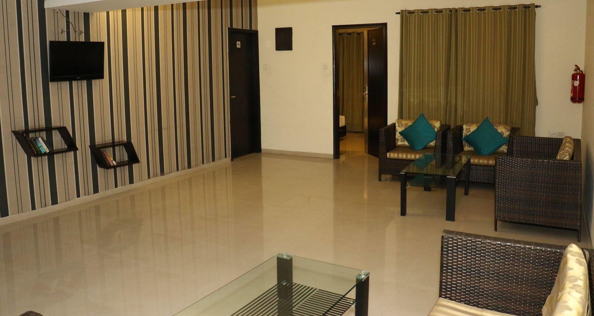 Pallavi A'Vida Navi Mumbai Luaran gambar